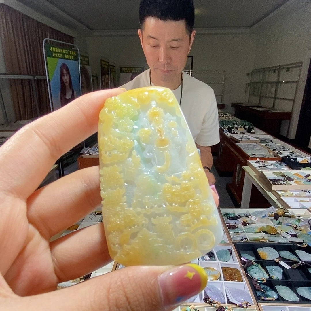 翡翠未镶嵌颈饰翡翠