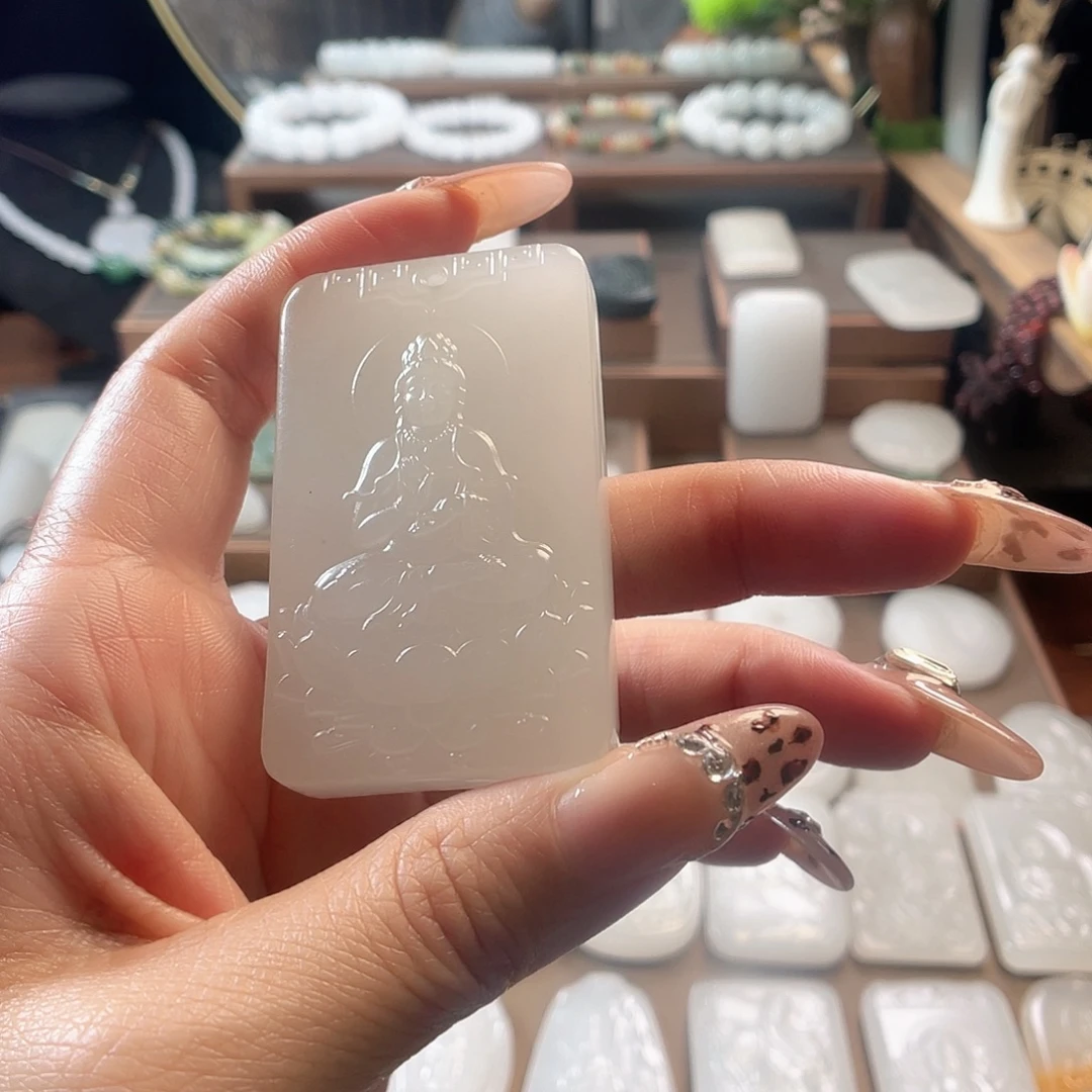 用***0石英质玉（金丝玉）未镶嵌颈饰新疆金丝玉