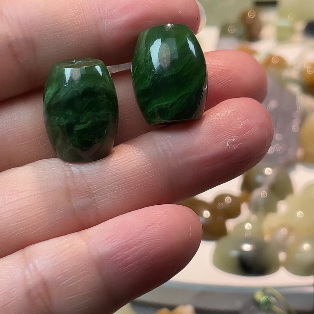 和田玉未镶嵌颈饰发1