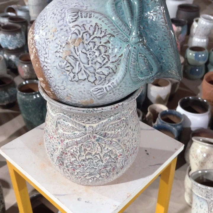 紫砂花盆口径18高度20两只正品