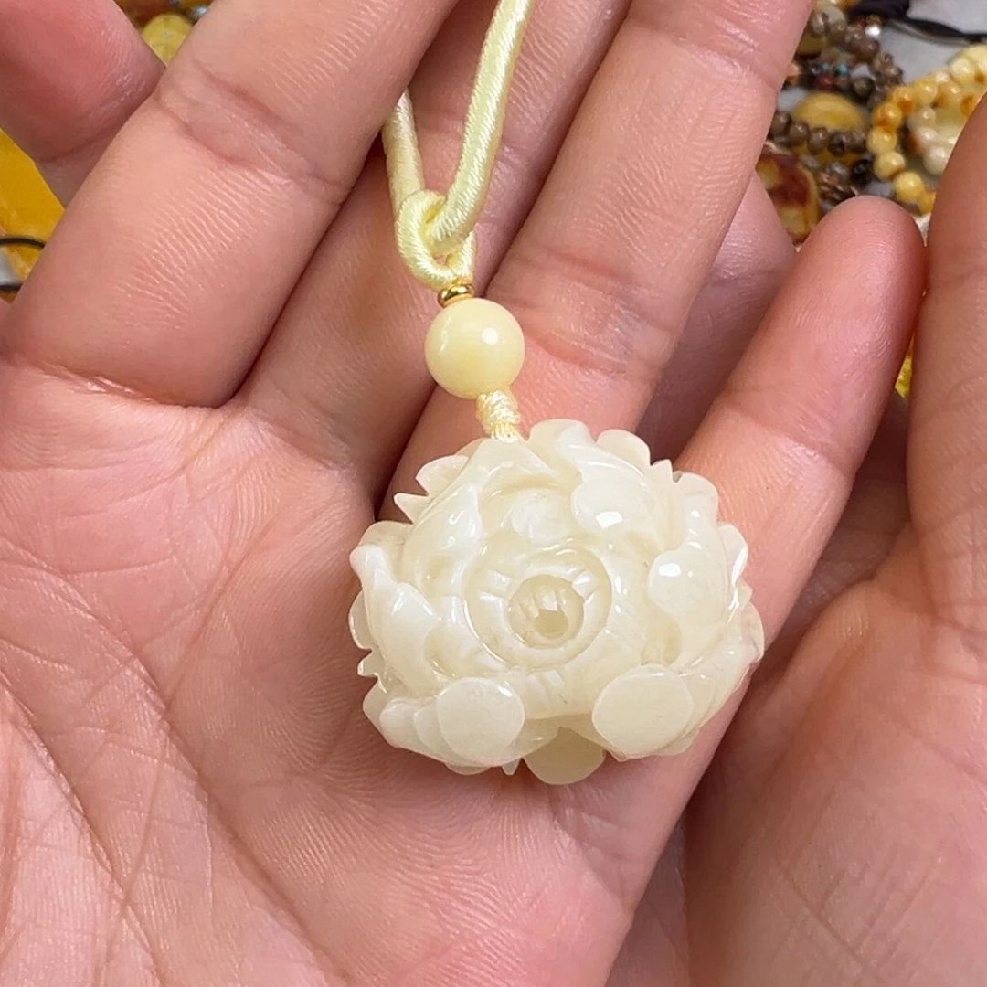 未镶嵌蜜蜡裸石蜜蜡