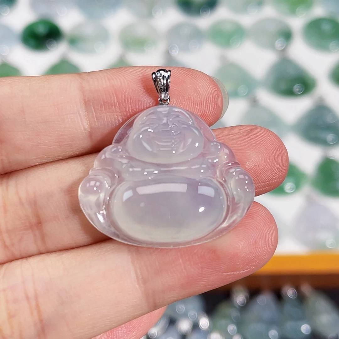 颈饰18K金镶嵌翡翠吊坠