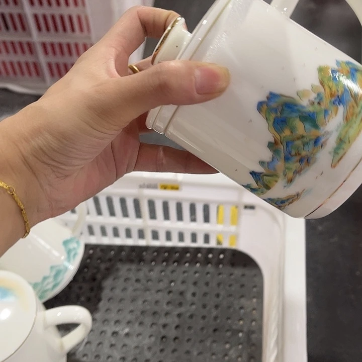 小***哥福利待遇多多哦哦哦