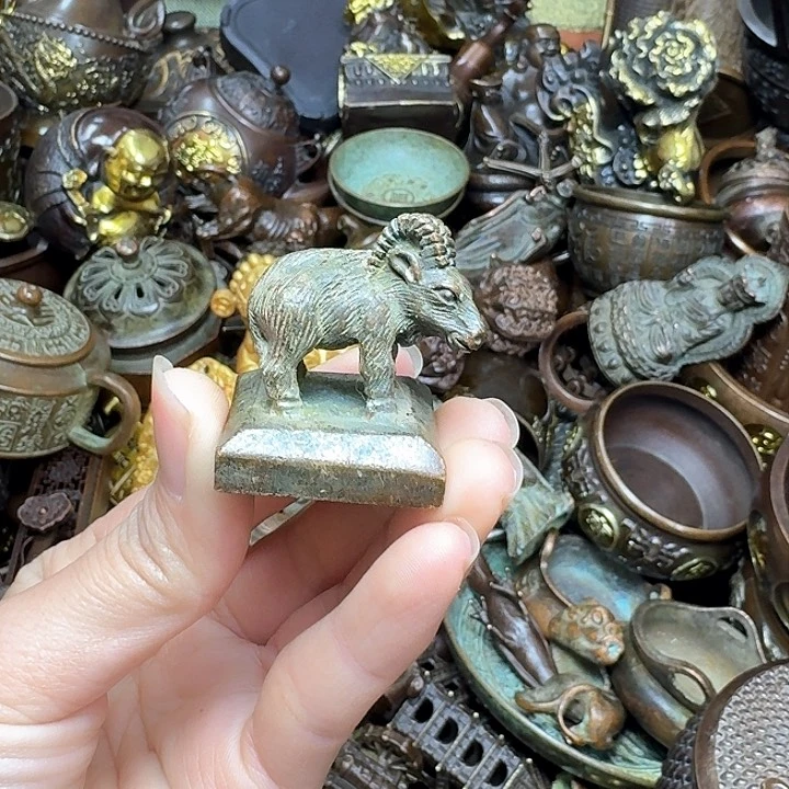 铜器文玩摆件收藏