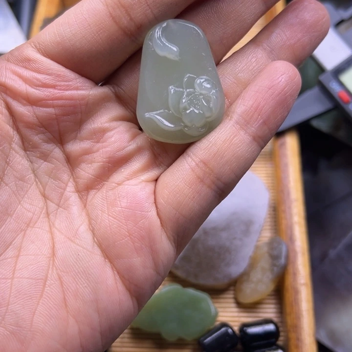 玻***阳和田玉未镶嵌手链