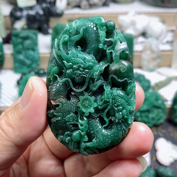 未镶嵌独山玉颈饰