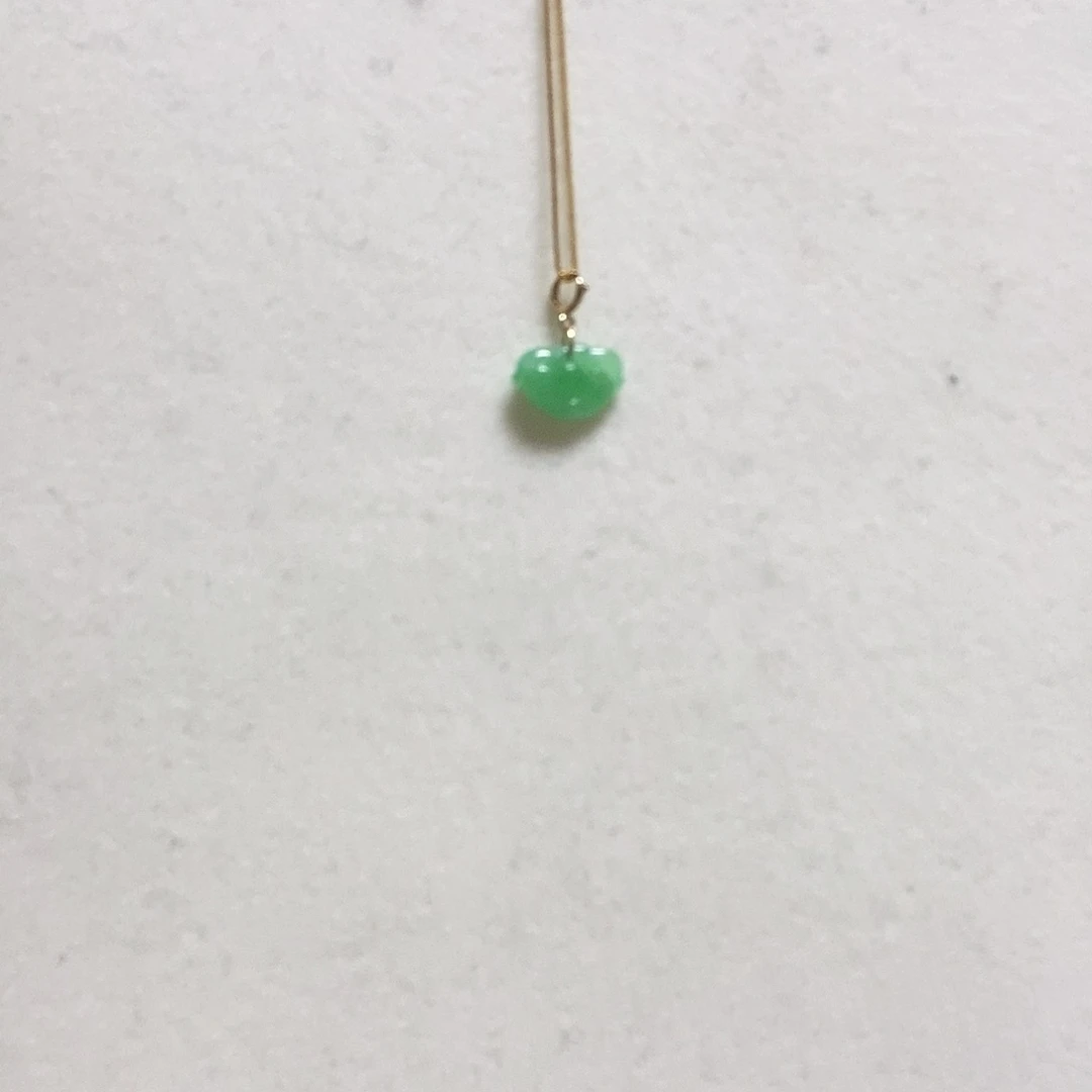 翡翠颈饰18K金镶嵌简单