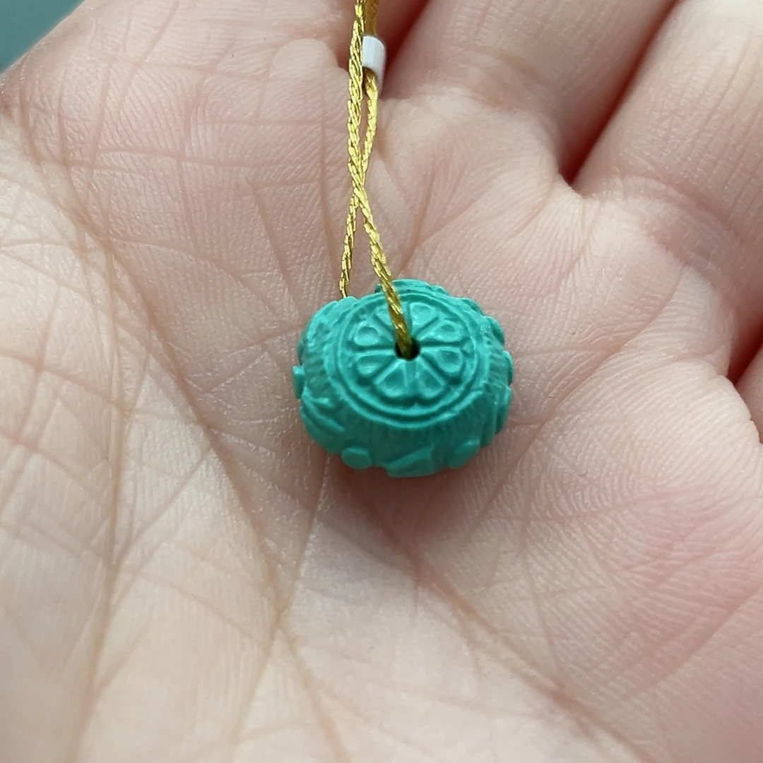 绿松石颈饰未镶嵌