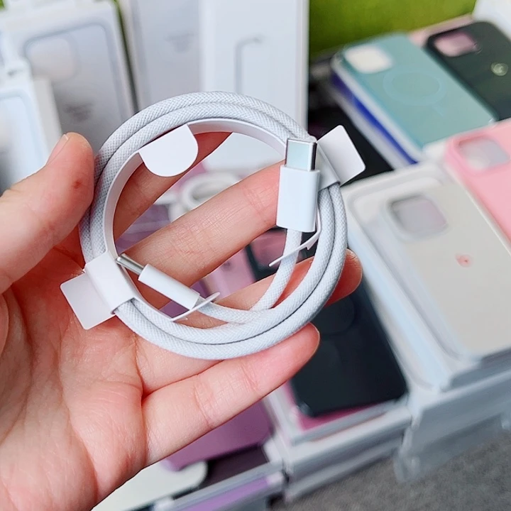 x***h未拆封竖版双c口充电器➕双c口充电线