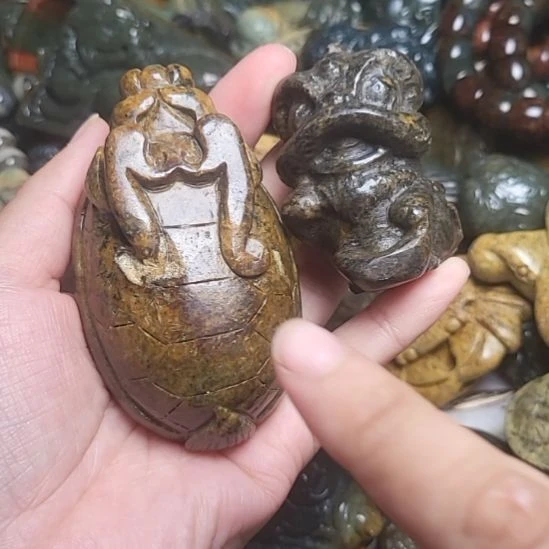 岫岩河磨玉（透闪石质玉）未镶嵌挂件