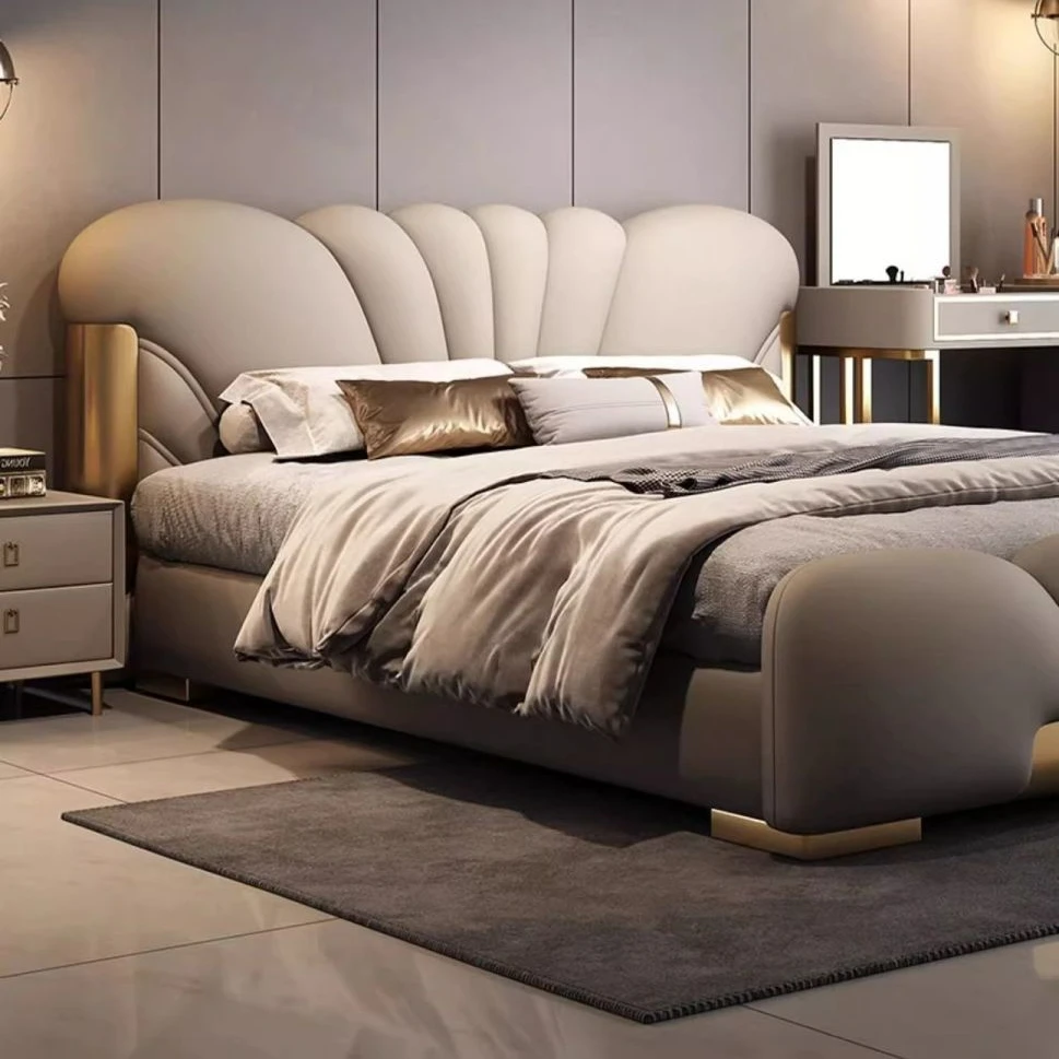 主卧大床头层牛皮大象耳朵2025新款意式极简真皮床花瓣法式款婚床