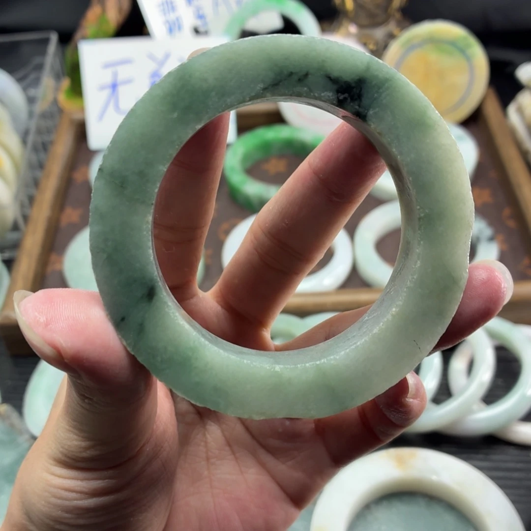 定制翡翠未镶嵌翡翠A货毛胚手镯定制