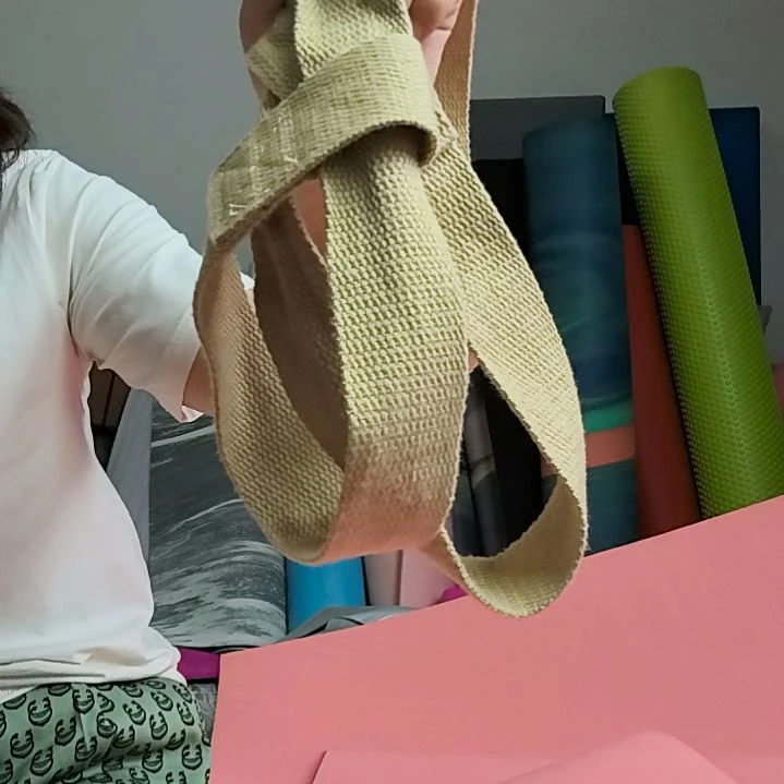 天然橡胶背带一个