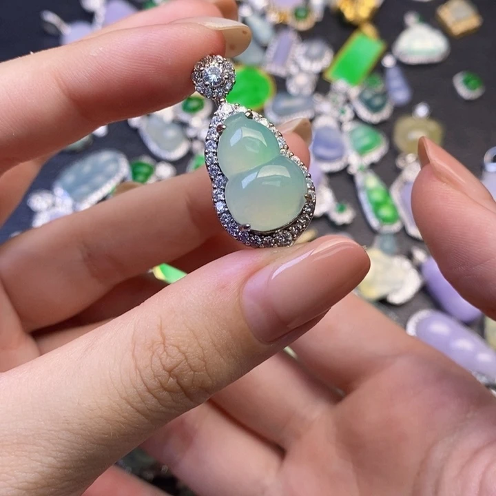 颈饰未镶嵌翡翠翡翠