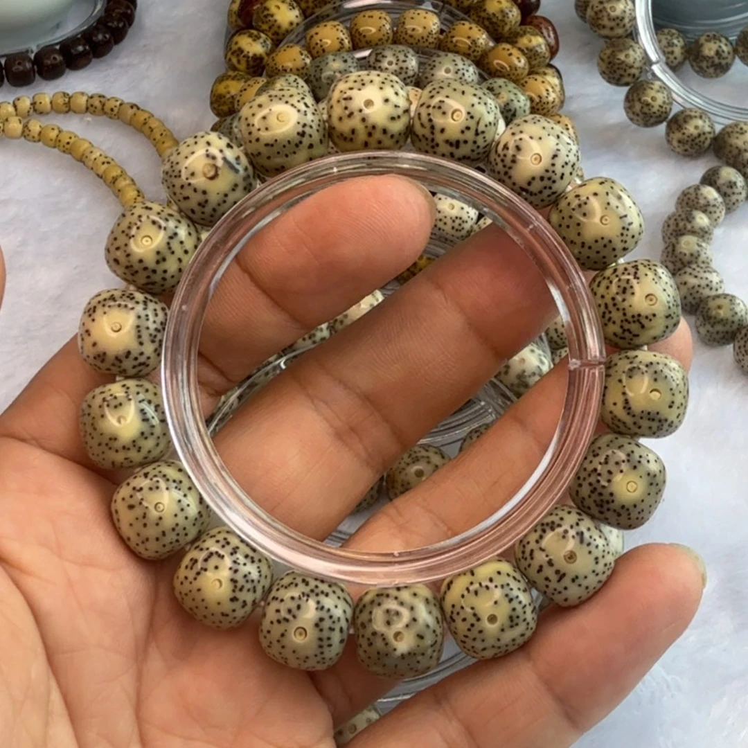 星月菩提手串糯冰石玉料13/12