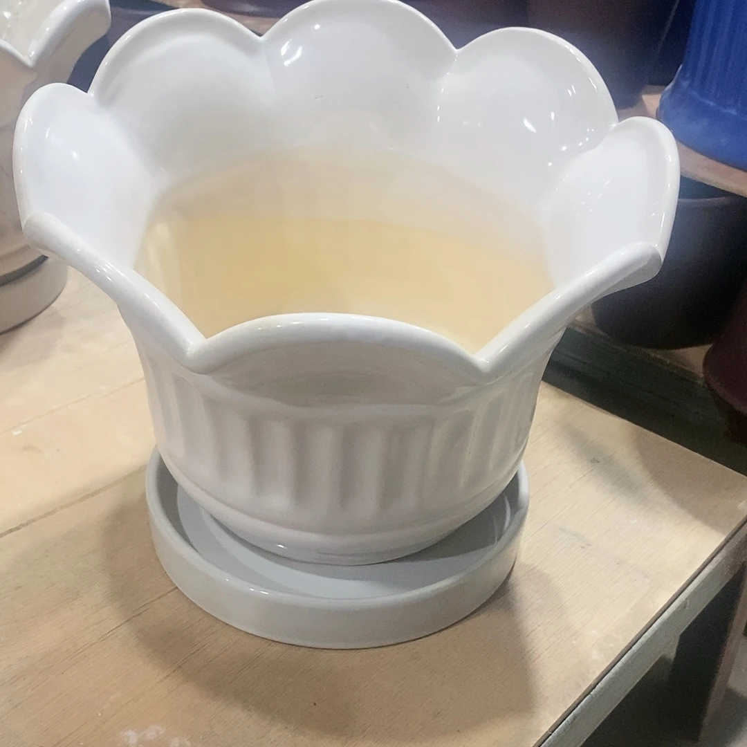 【闪购商品】微瑕花盆-荷花囗20×16-1个带托