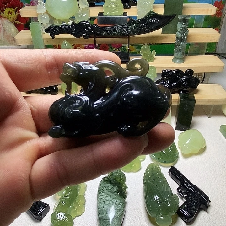 蛇纹石玉未镶嵌手把件