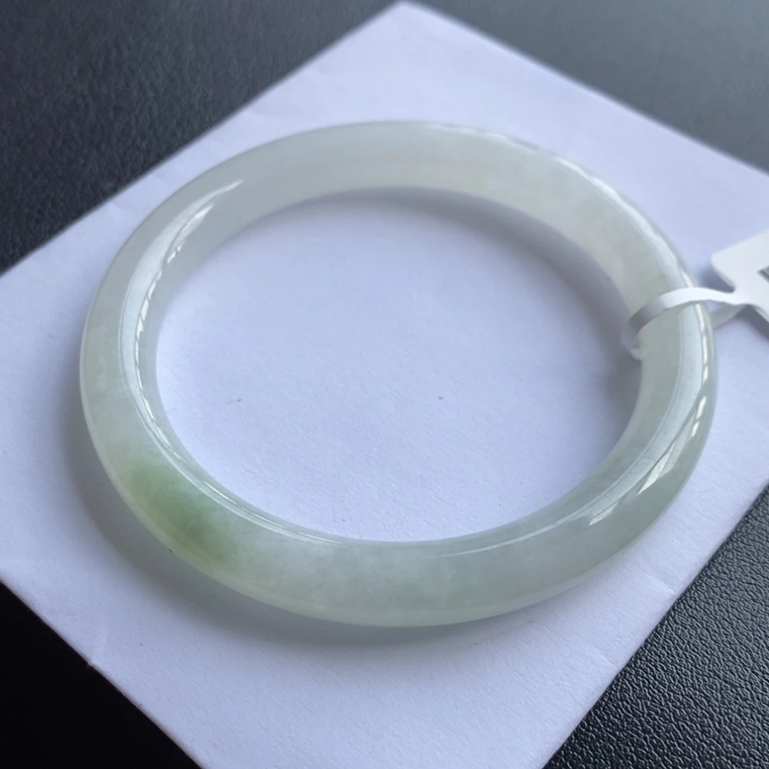 翡翠手镯未镶嵌35号55.9-8.5-8.2