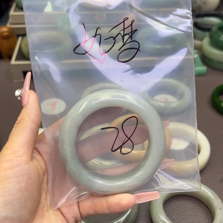 未镶嵌手镯石英岩玉寧**·