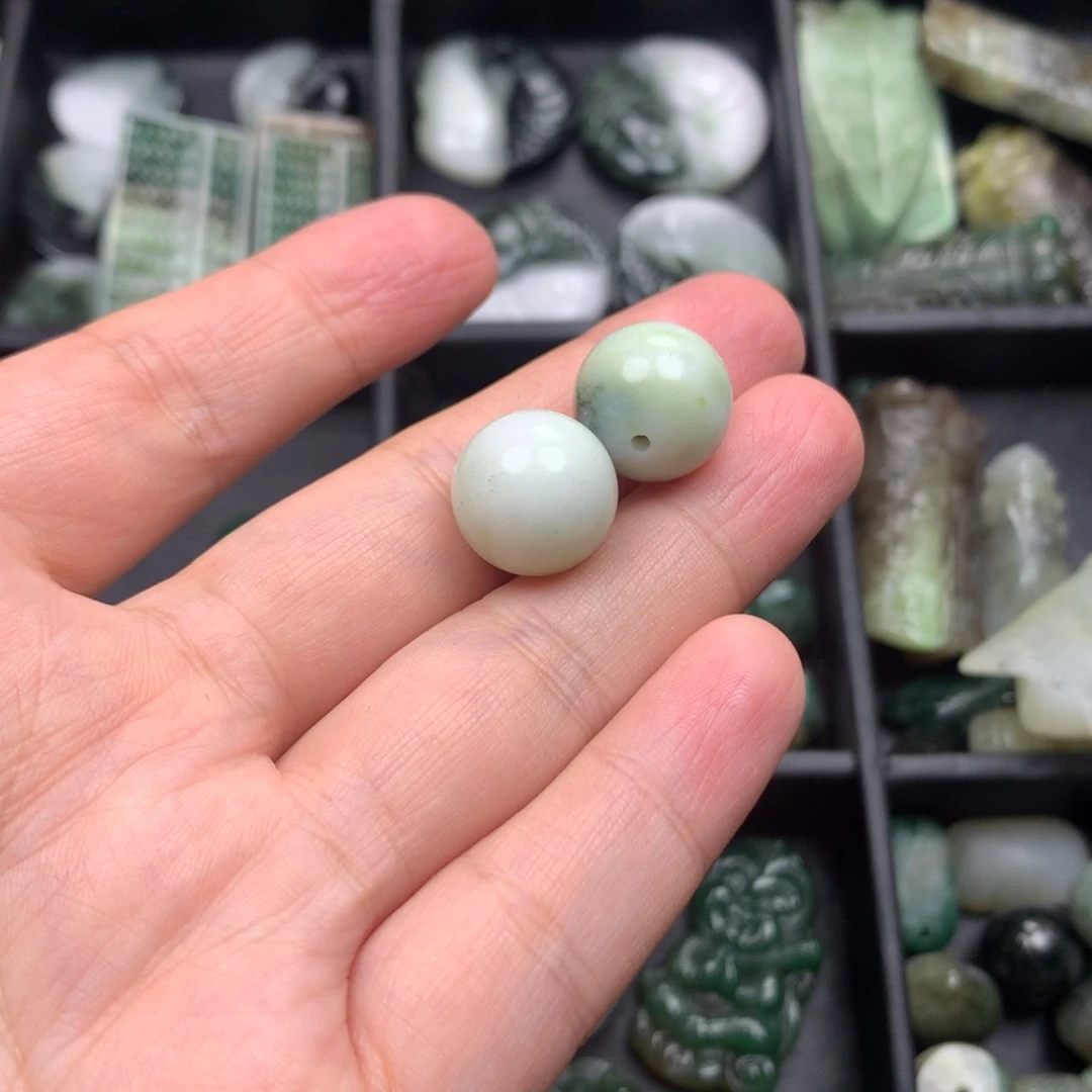 一***龙独山玉未镶嵌颈饰