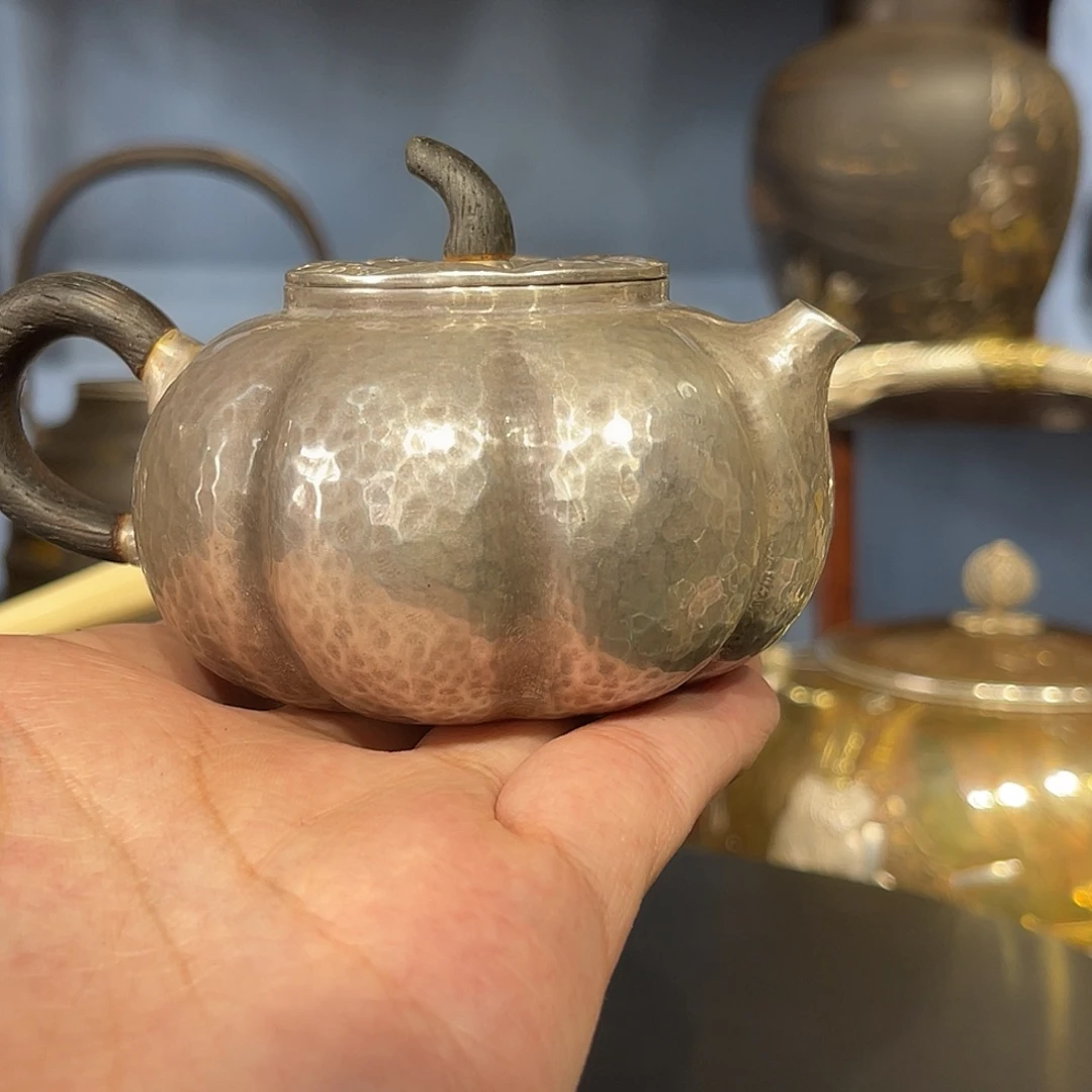 纯银名家作品小南瓜型银壶