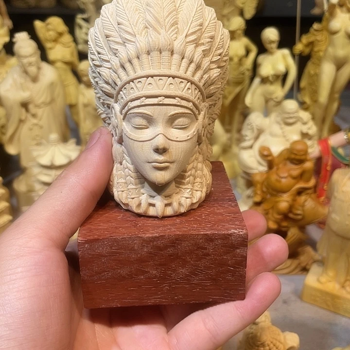 黄杨木印第安少女摆件