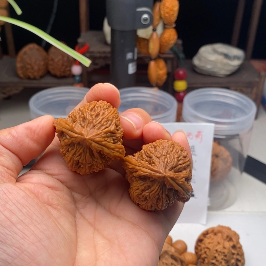 文玩核桃吊坠明****?南疆