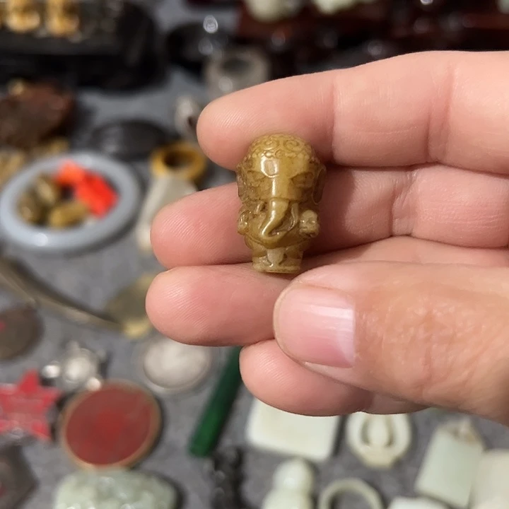随***.黄铜小件。