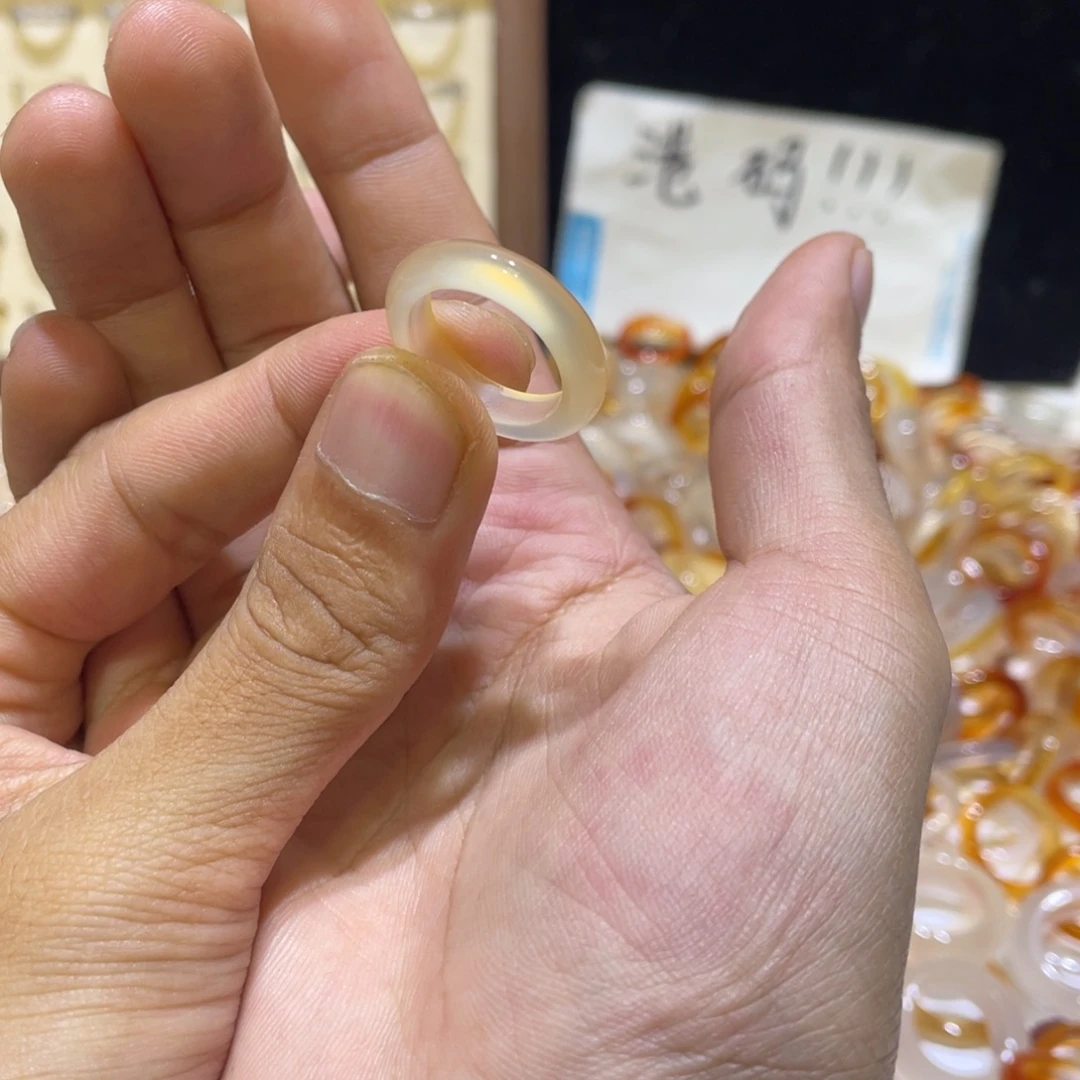 玛瑙/玉髓未镶嵌戒指15号港13 默认瑕疵