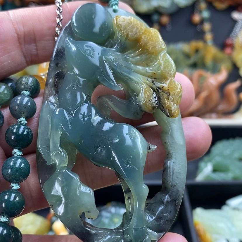 【闪购商品】未镶嵌蛇纹石玉吊坠