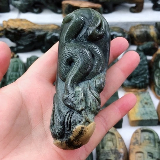 岫岩河磨玉（透闪石质玉）未镶嵌把件