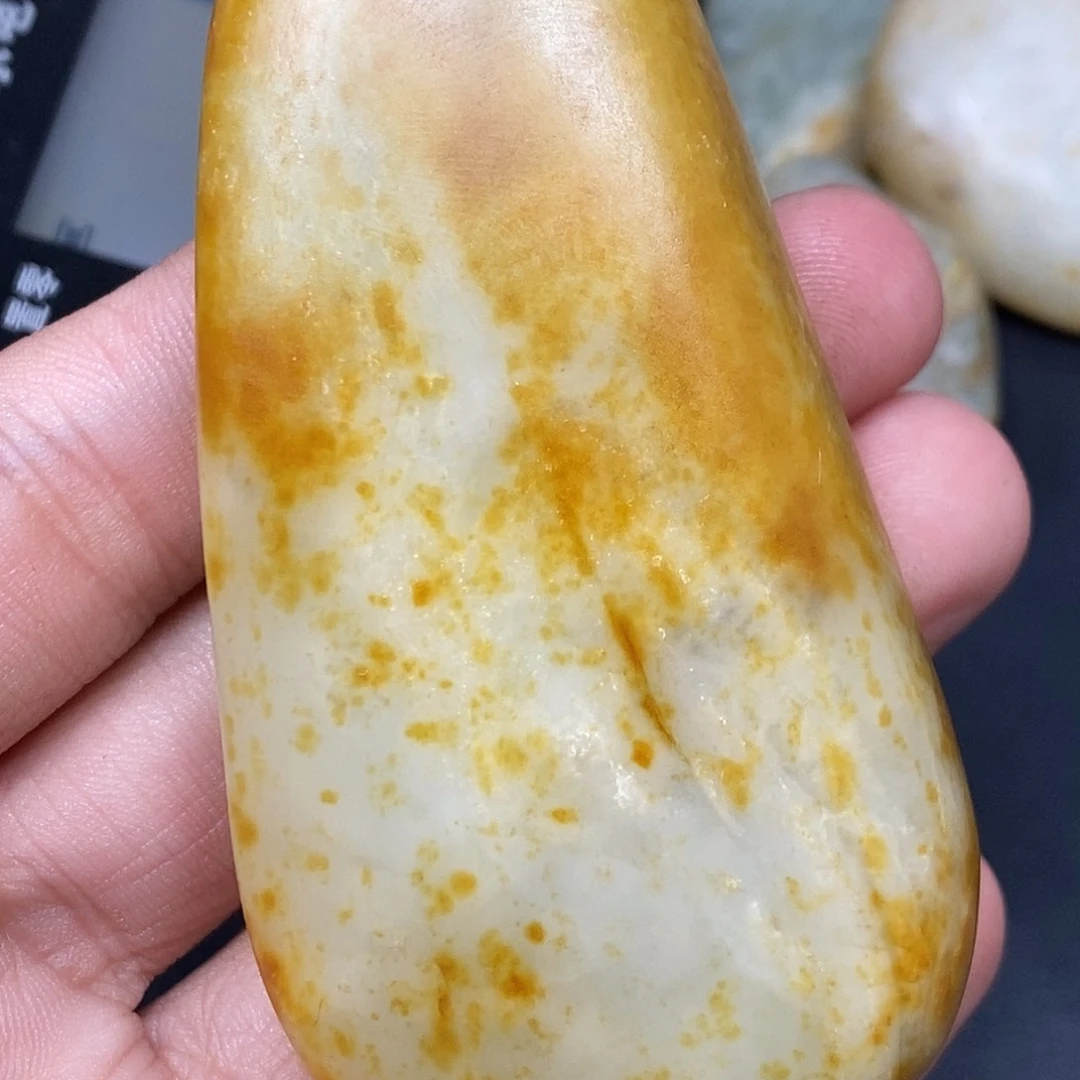 和田玉（糖玉）未镶嵌挂件