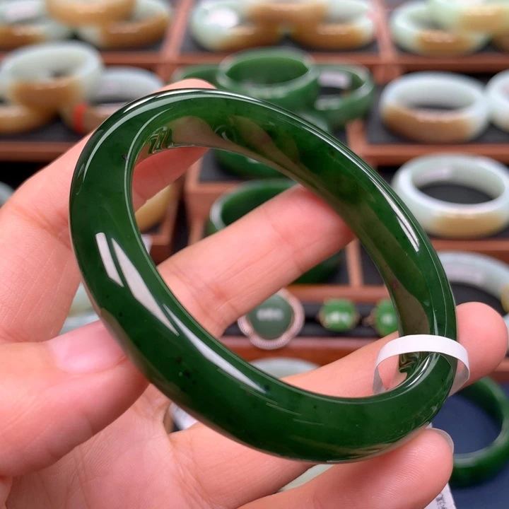 和田玉（碧玉）手镯未镶嵌55