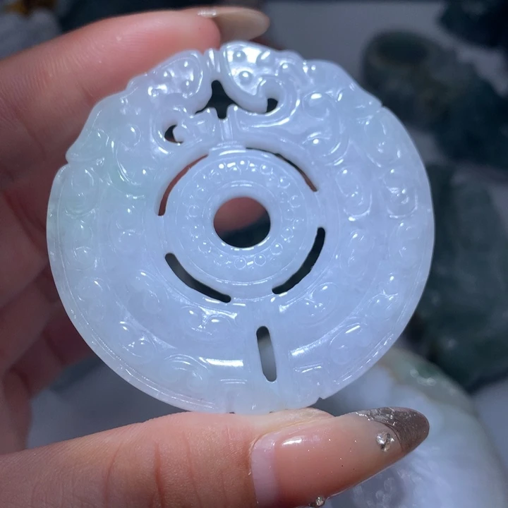翡翠未镶嵌颈饰保真天然A货翡翠