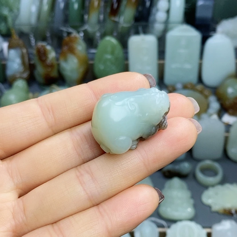 【闪购商品】颈饰未镶嵌和田玉（糖玉）