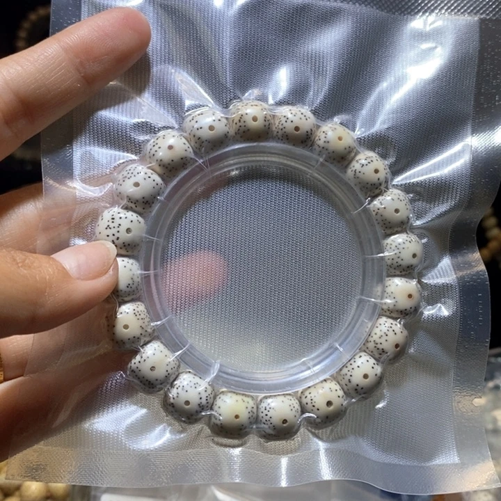 卧***生星月菩提吊坠星月菩提手串手链