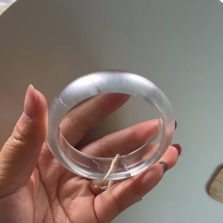 石英质玉未镶嵌手镯52-53福利不退不换