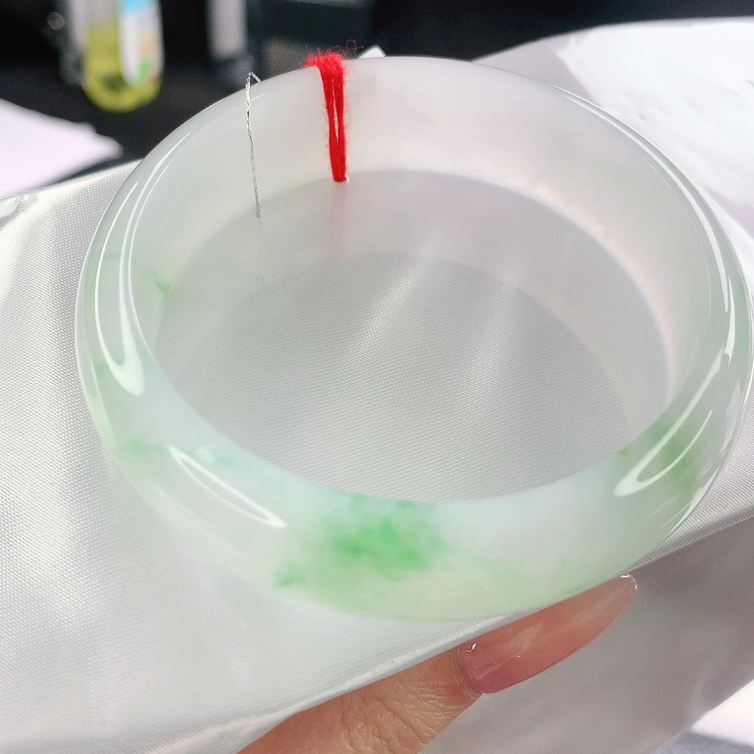 翡翠未镶嵌手镯59圈