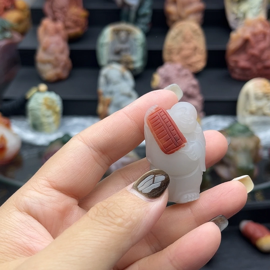 石英质玉未镶嵌颈饰