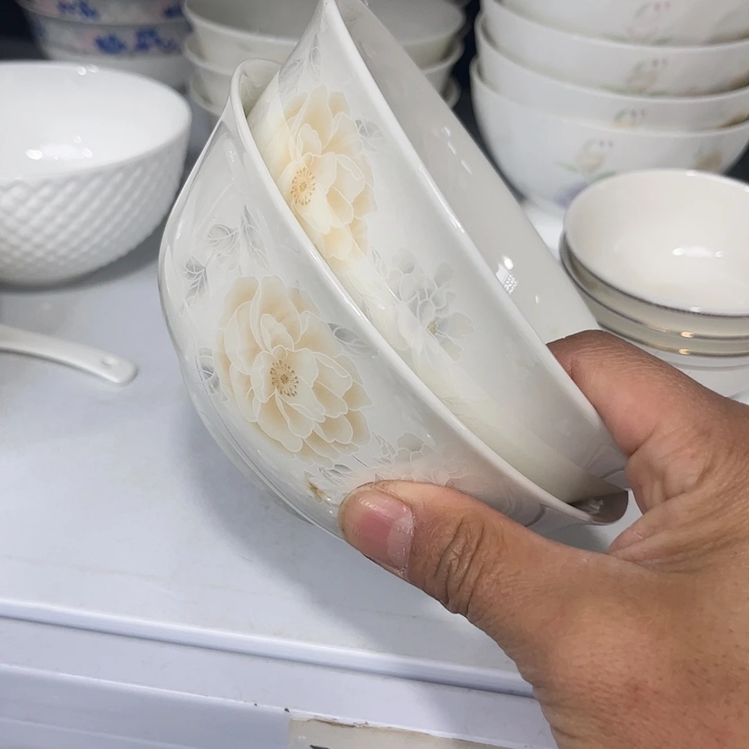瓷片清雅面碗四个微瑕