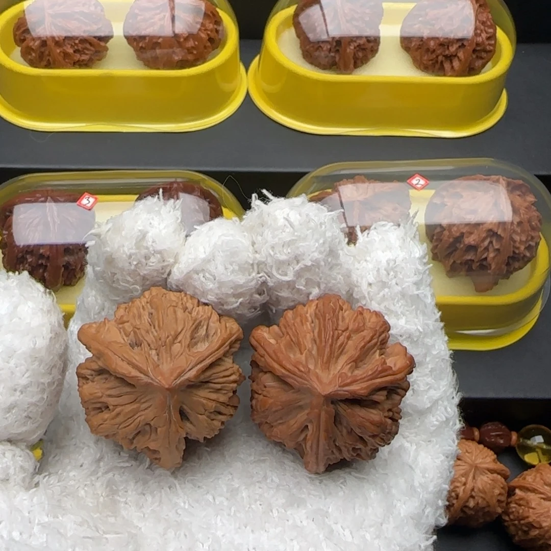 文玩核桃把件虎头奔全38