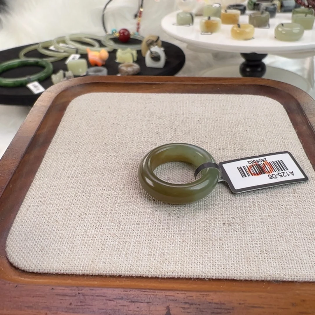 和田玉未镶嵌戒指w71蓝调一口糖16’0不退换