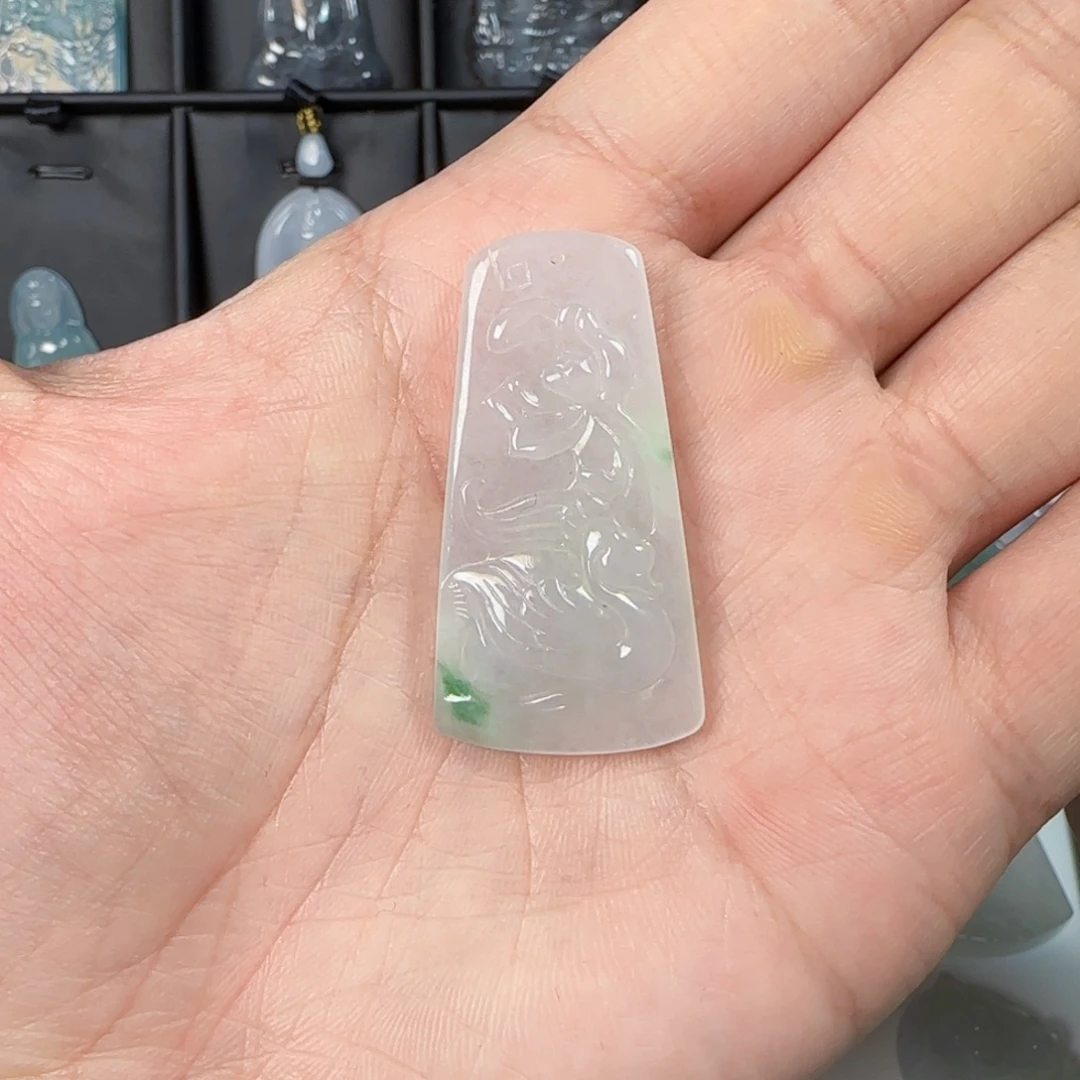 翡翠未镶嵌颈饰冰胶天鹅牌