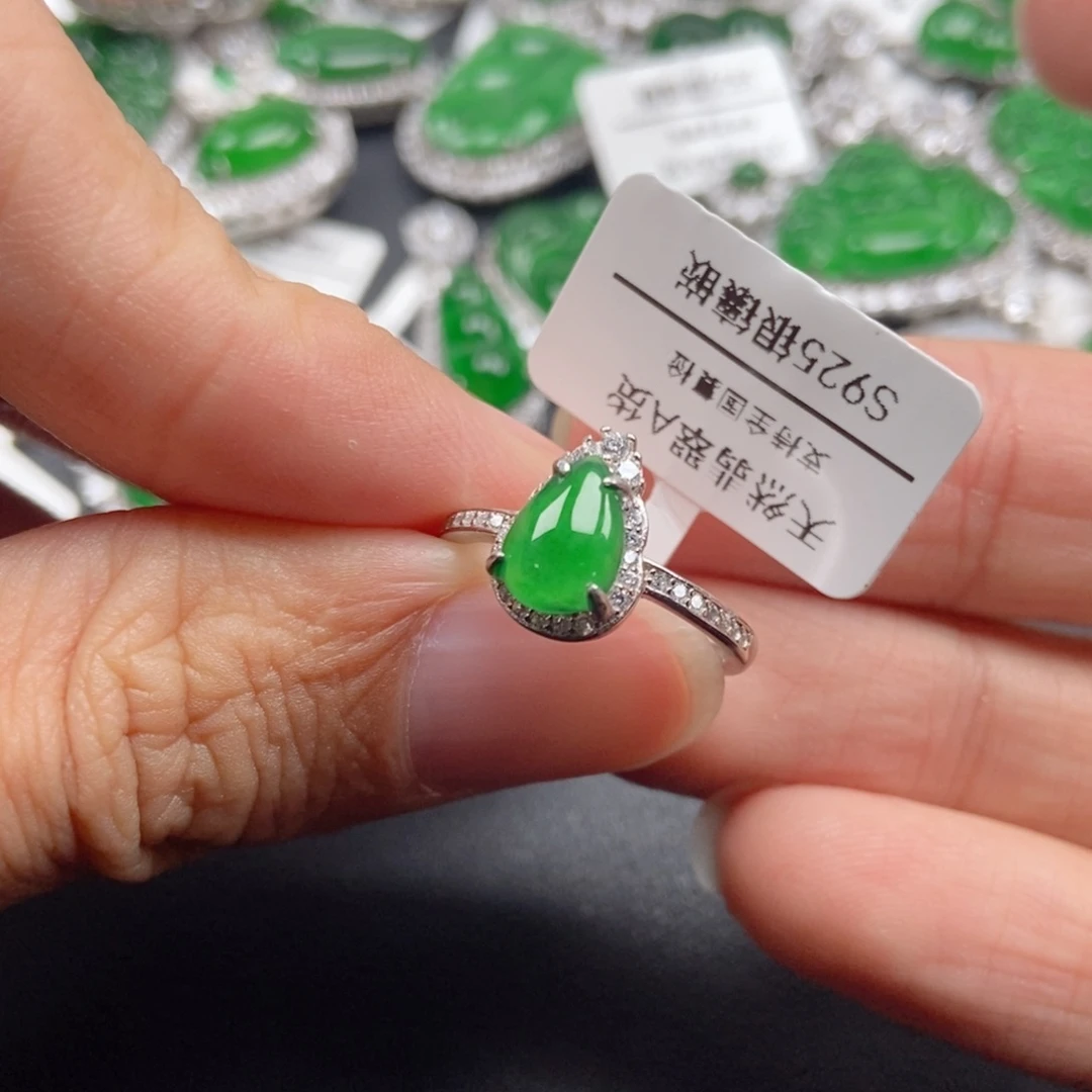 翡翠银S925镶嵌颈饰