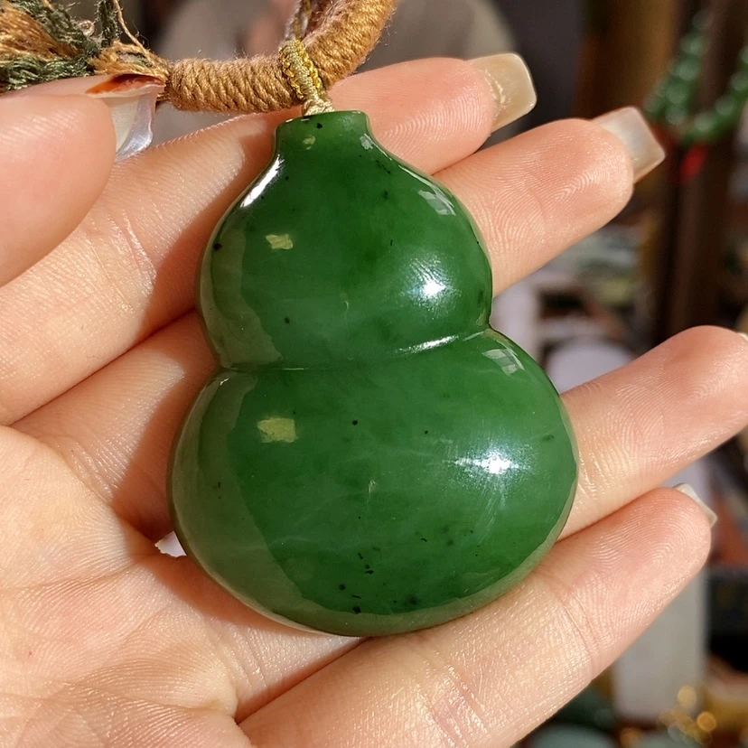 【闪购商品】吊坠(赠链)未镶嵌和田玉