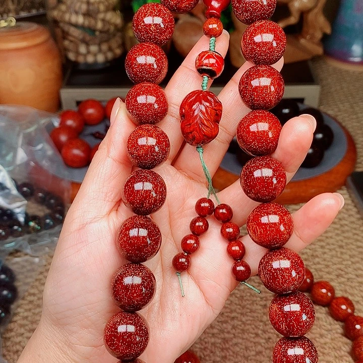 檀香紫檀（小叶紫檀）桃1.8手持红