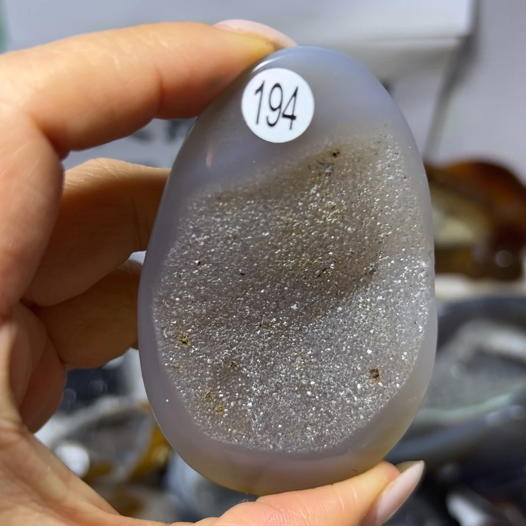 玛瑙/玉髓未镶嵌雕刻件