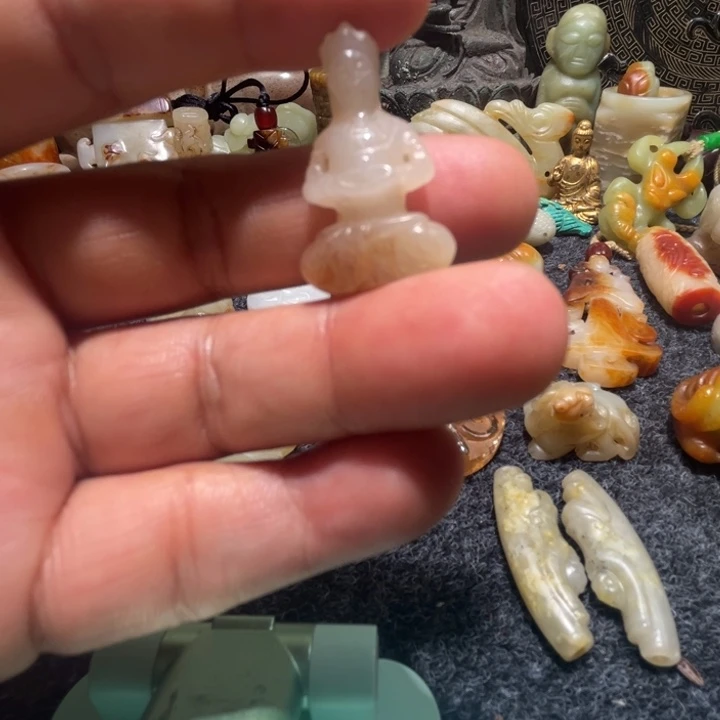 和田玉（糖玉）未镶嵌颈饰