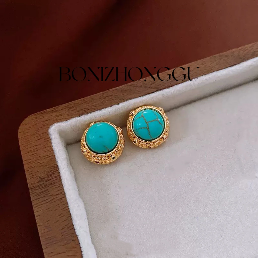 铜合金耳饰 A557《莫城玫瑰》法⭐️耳钉精致绿色气质轻奢时尚百搭