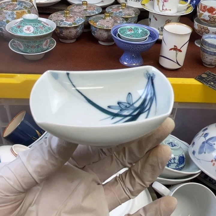 他家瓷器真美…开播了